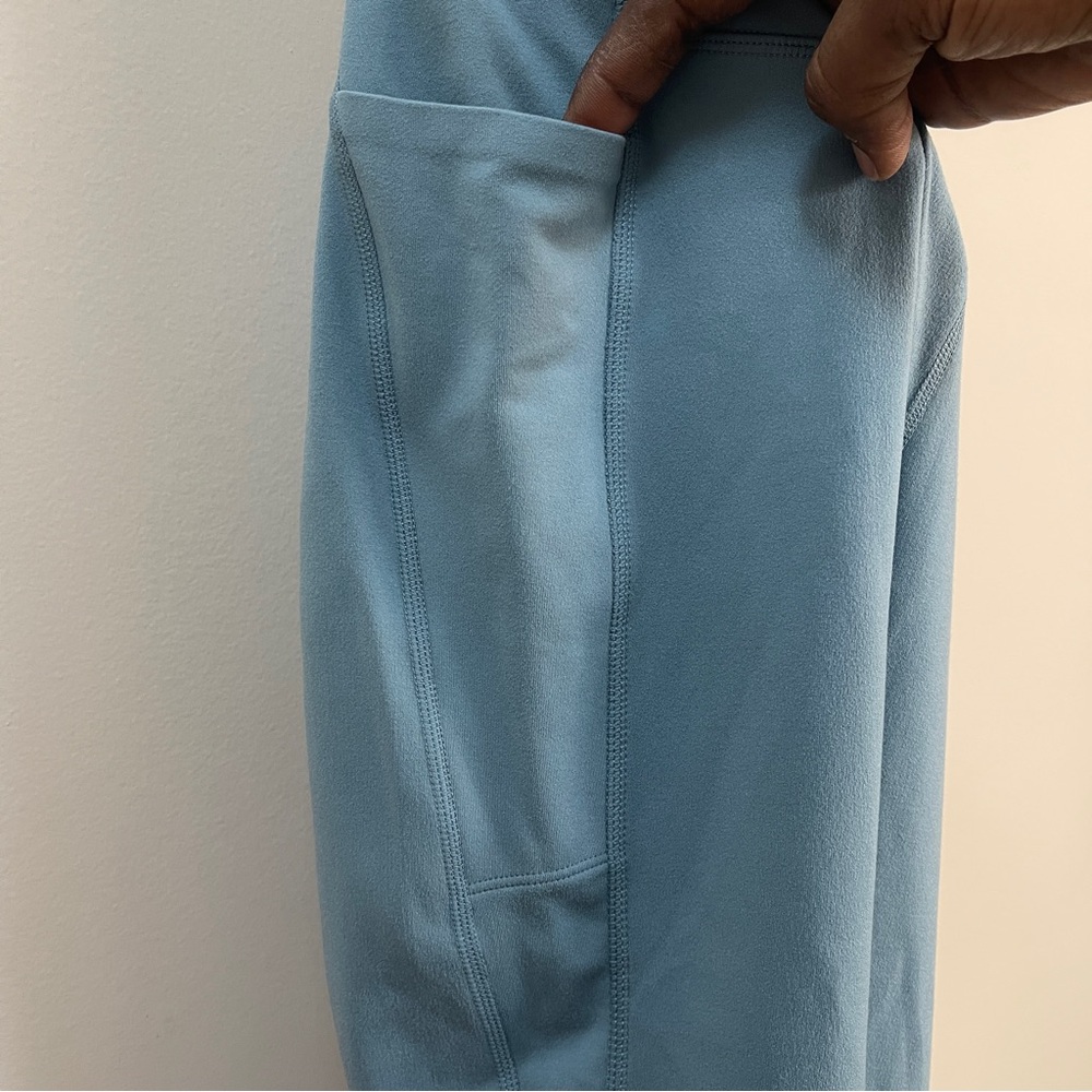 Danskin workout leggings in size medium - Picture 2 of 7